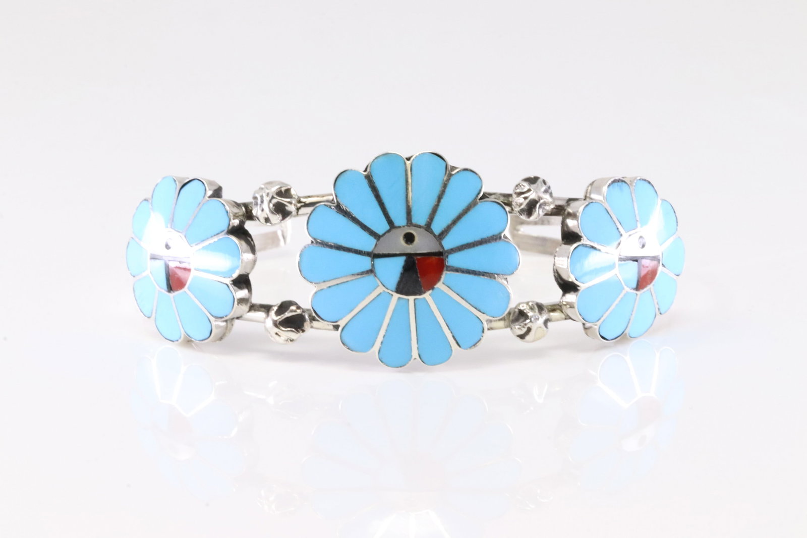 Native America Zuni Stearling Silver Multicolor Inlay Sunface Bracelet Cuff By Burdian Soseeah.: This is a Native America Zuni Stearling Silver Multicolor Inlay Sunface Bracelet Cuff By Burdian Soseeah. Stamp Burdian Soseeah.
