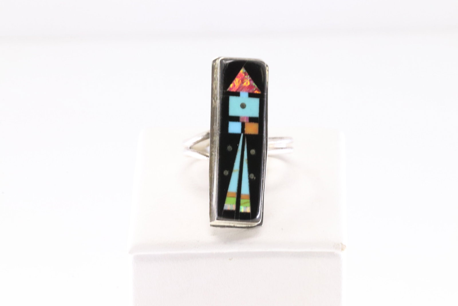 Native America Navajo Sterling Silver Night Sky Multi-Color Inlay Ring By Smith.: This is a Native America Navajo Sterling Silver Night Sky Multi-Color Inlay Ring By Smith. Stamp S Inside. Ring size: 8.00.