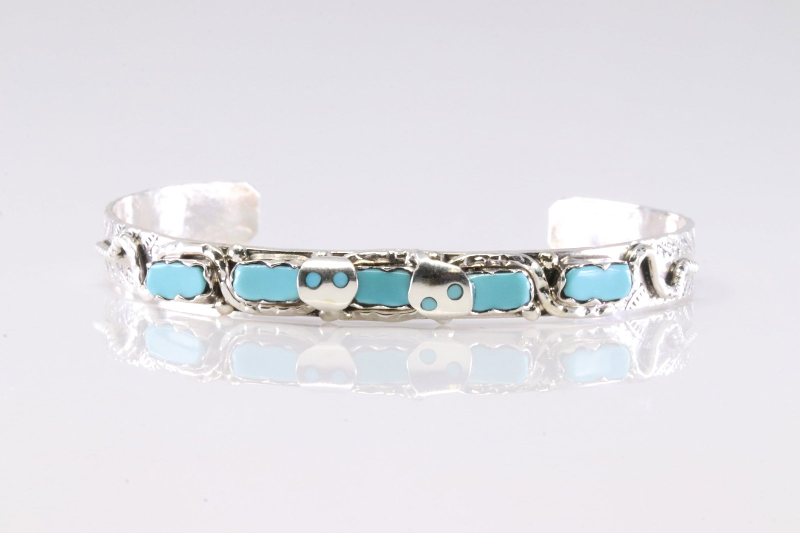 Native America Zuni Sterling Silver Turquoise Bracelet Cuff By Effie C.: This is a Native America Zuni Sterling Silver Turquoise Bracelet Cuff By Effie C.