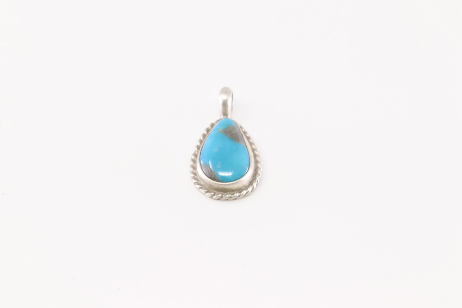 Native America Navajo Sterling Silver Turquoise Pendant By Geraldine James.: This is a Native America Navajo Sterling Silver Turquoise Pendant By Geraldine James. Stamp G James.