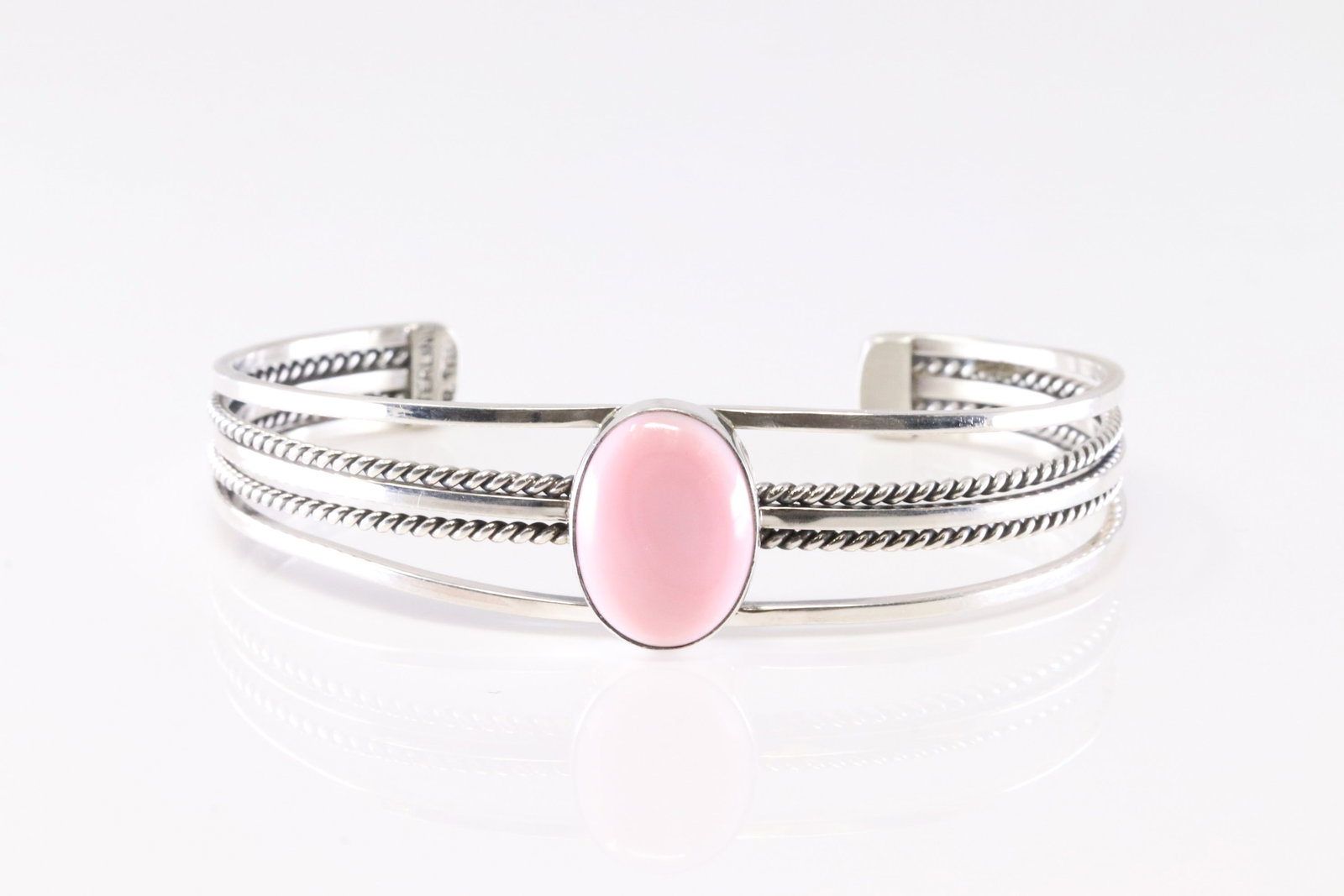 Native America Navajo Sterling Silver Pink Conch Shell Bracelet By R.T.: This is a Native America Navajo Sterling Silver Pink Conch Shell Bracelet By R.T. Stamp R. Tom.