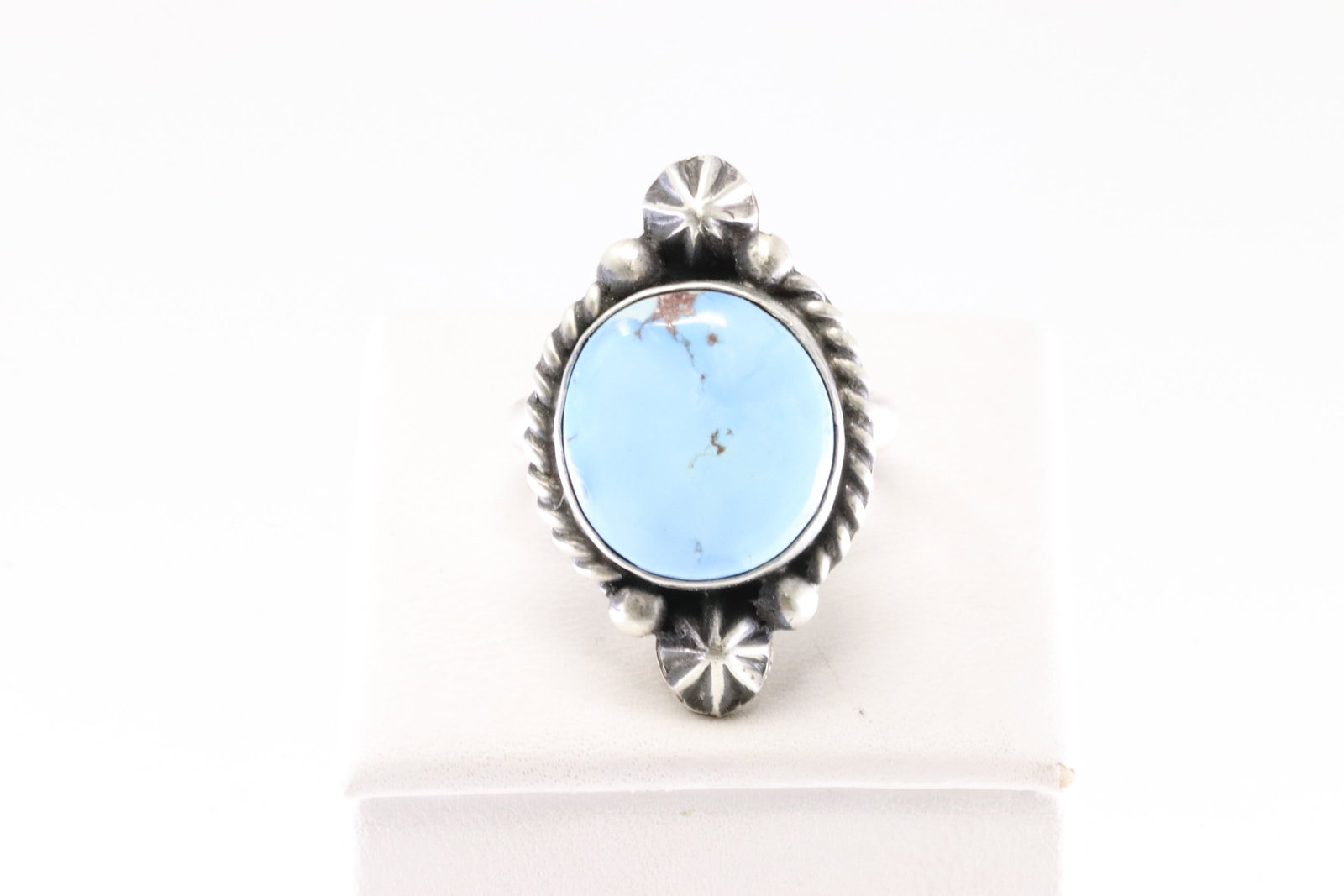 Native American Navajo Sterling Silver Golden Hill Turquoise Ring By Dixon.: This is a Native American Navajo Sterling Silver Golden Hill Turquoise Ring By Dixon. Stamp Dixon. Ring size: 7.00.