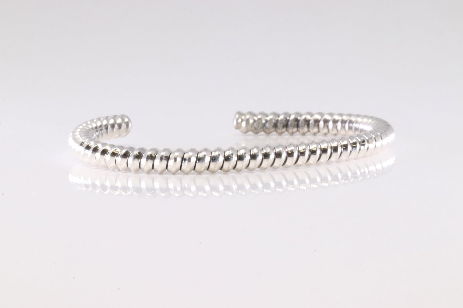 American Sterling Silver Solid Bracelet Cuff. - 2