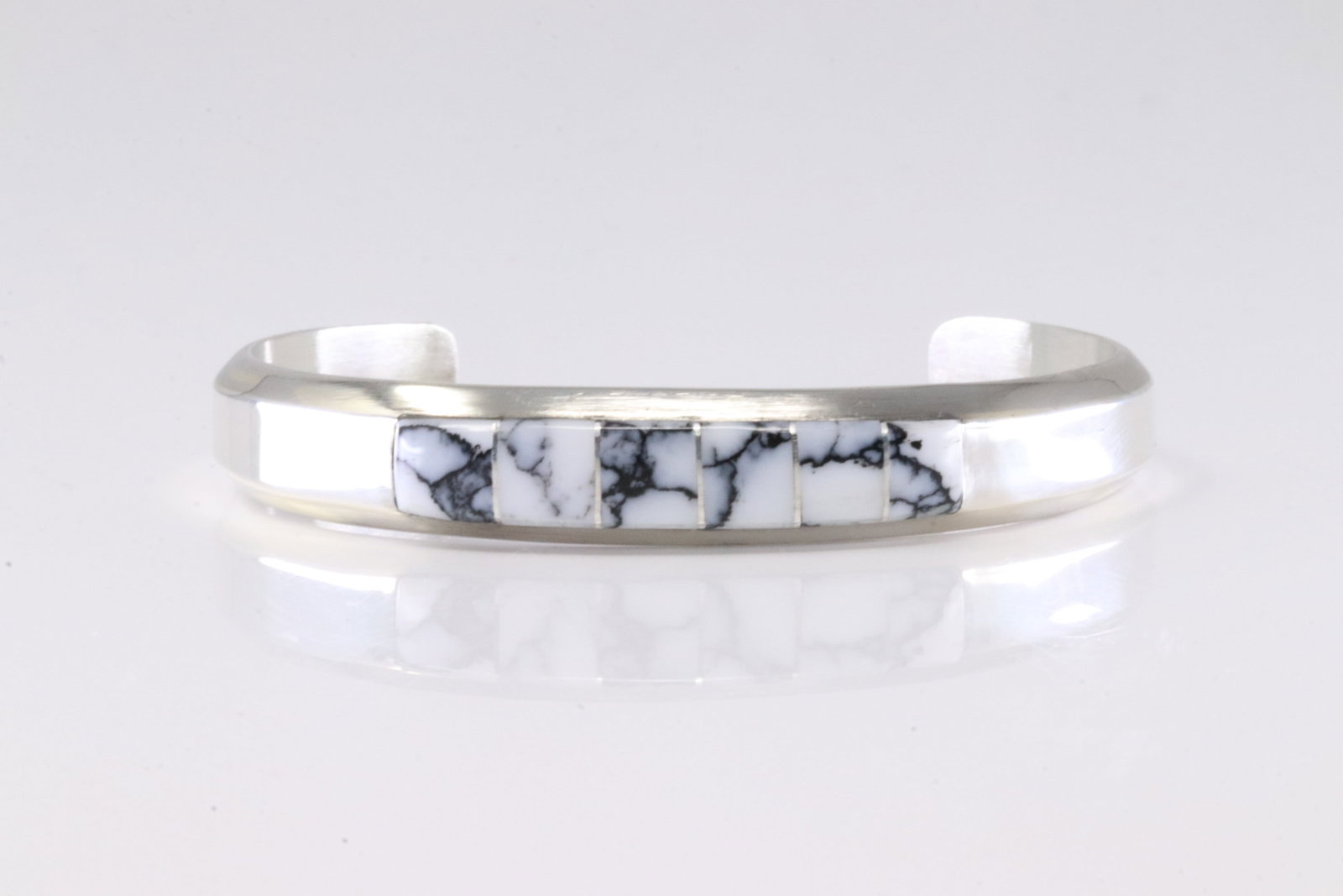 Native America Navajo Sterling Silver Synthetic White Buffalo Bracelet Cuff By W.: This is a Native America Navajo Sterling Silver Synthetic White Buffalo Bracelet Cuff By W.