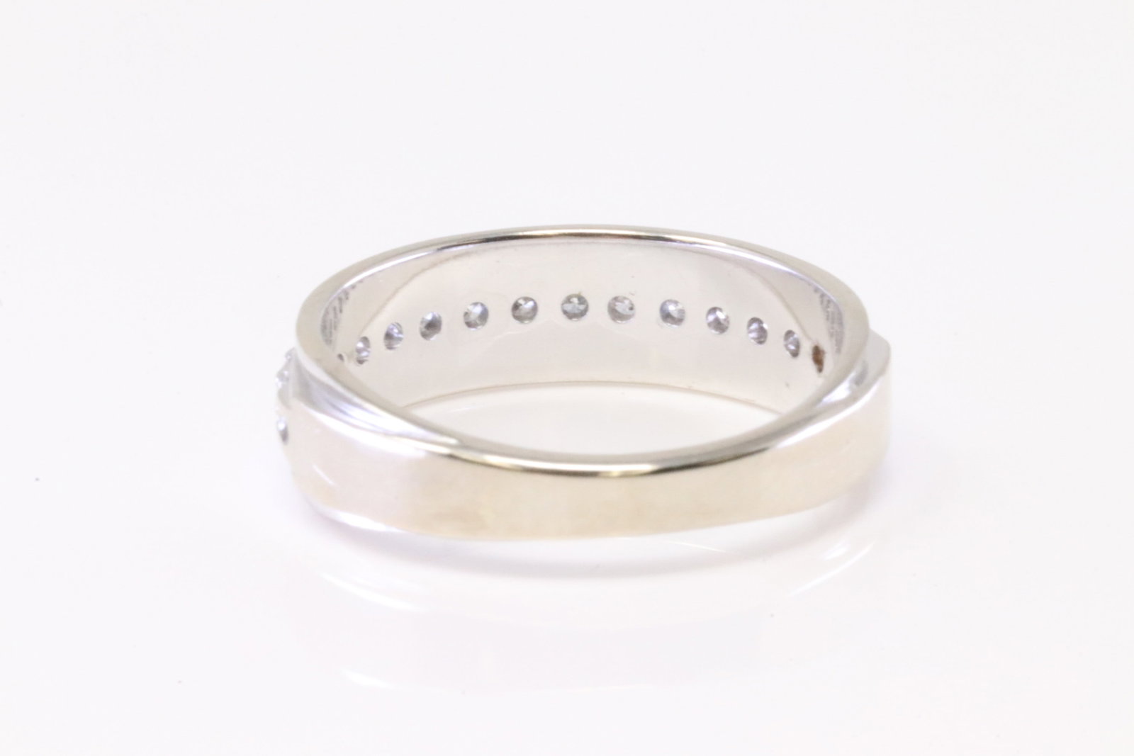 Diamond Wedding Ring 10Kt. - 4