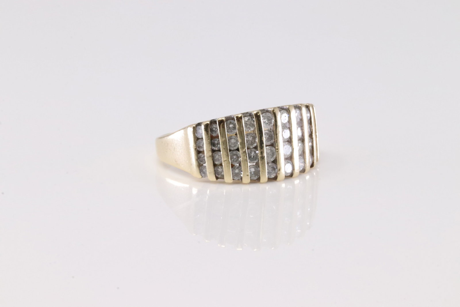 Diamond Ring 10Kt. - 2
