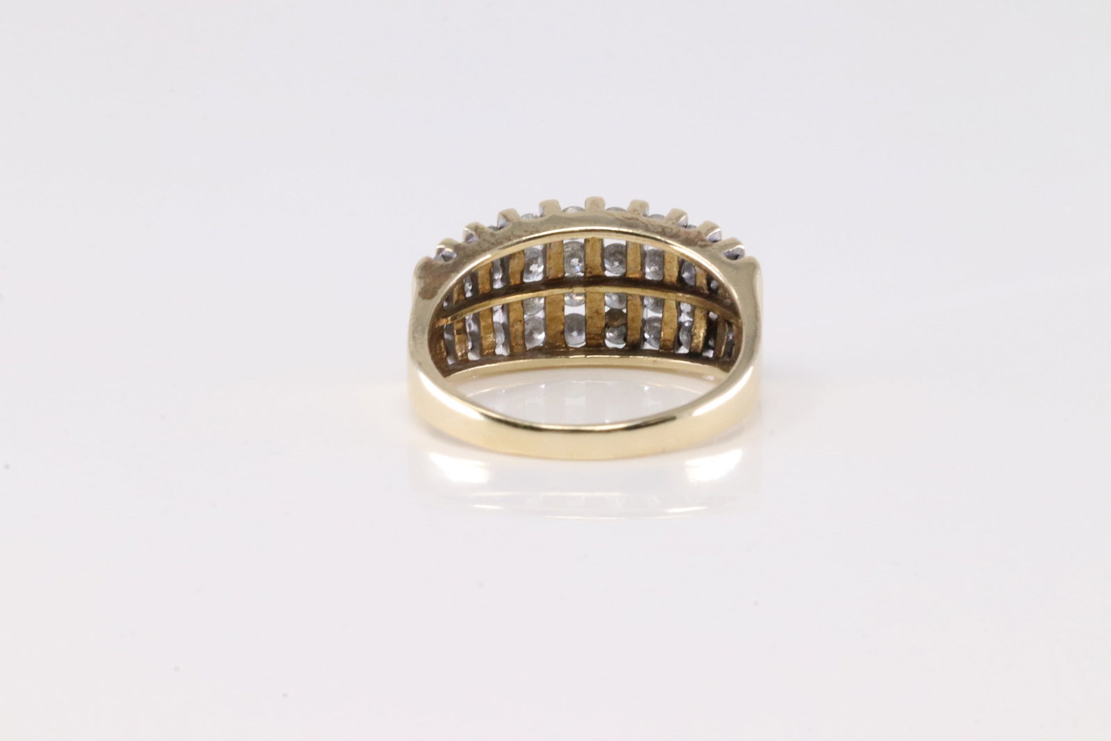 Diamond Ring 10Kt. - 4