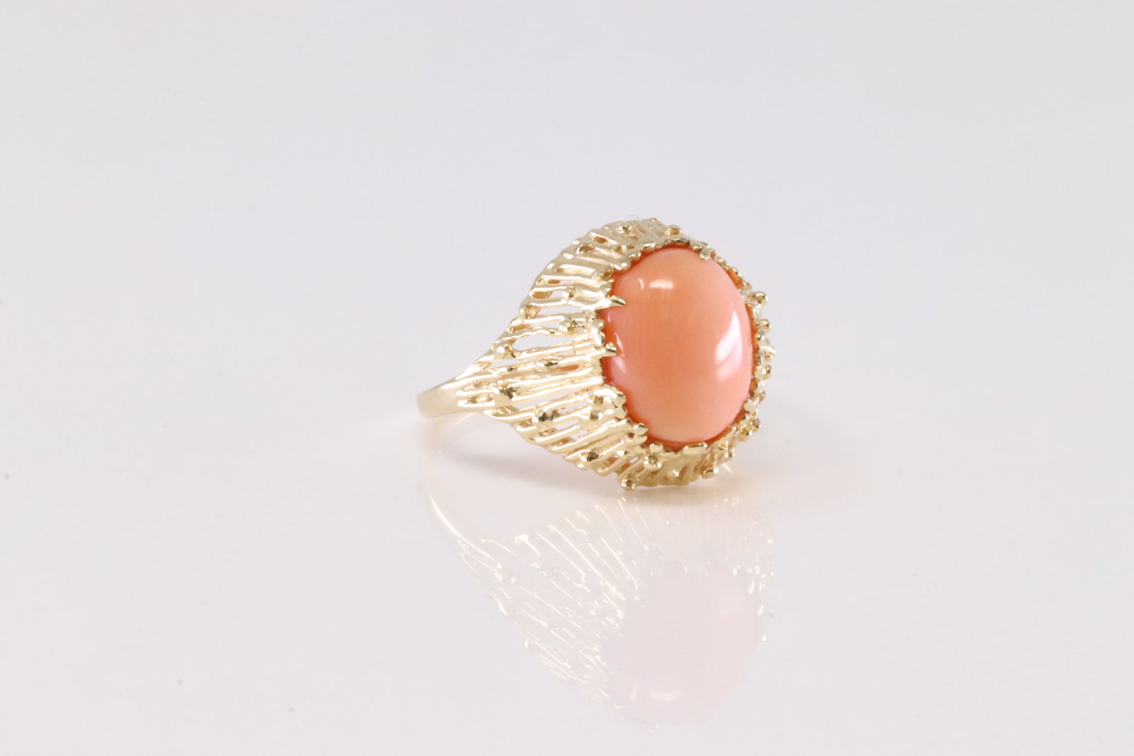 Coral Ring 14Kt. - 2
