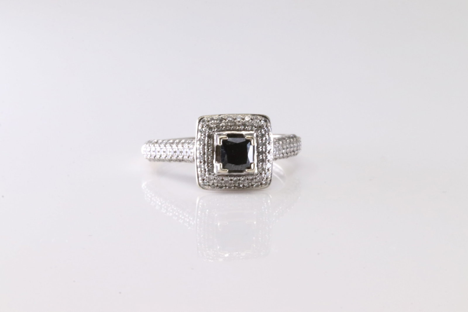 Black Onyx & Diamond Ring 14Kt. (1 of 4)