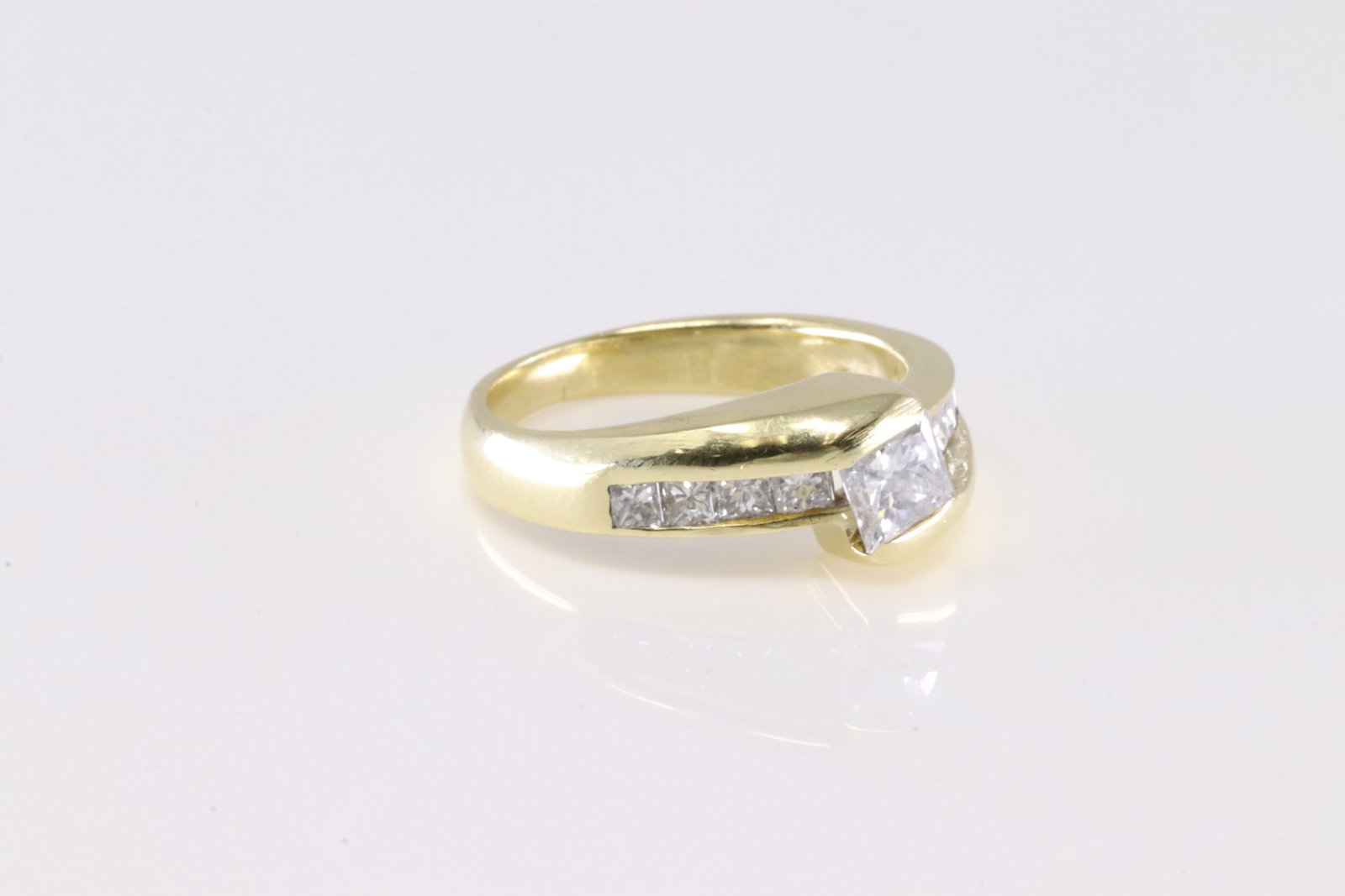 Diamond Ring 18Kt. - 2