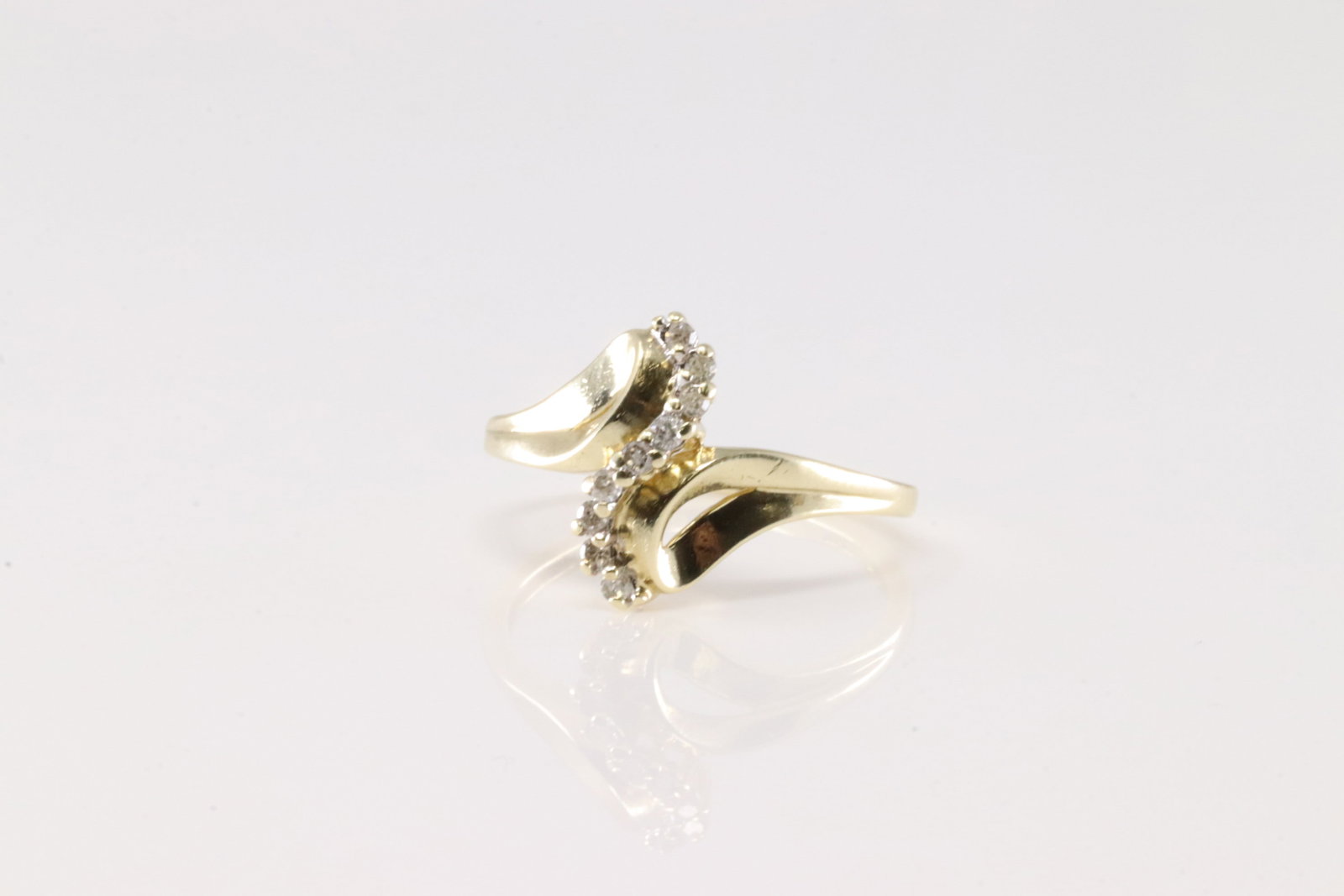 Diamond Ring 10Kt. - 3