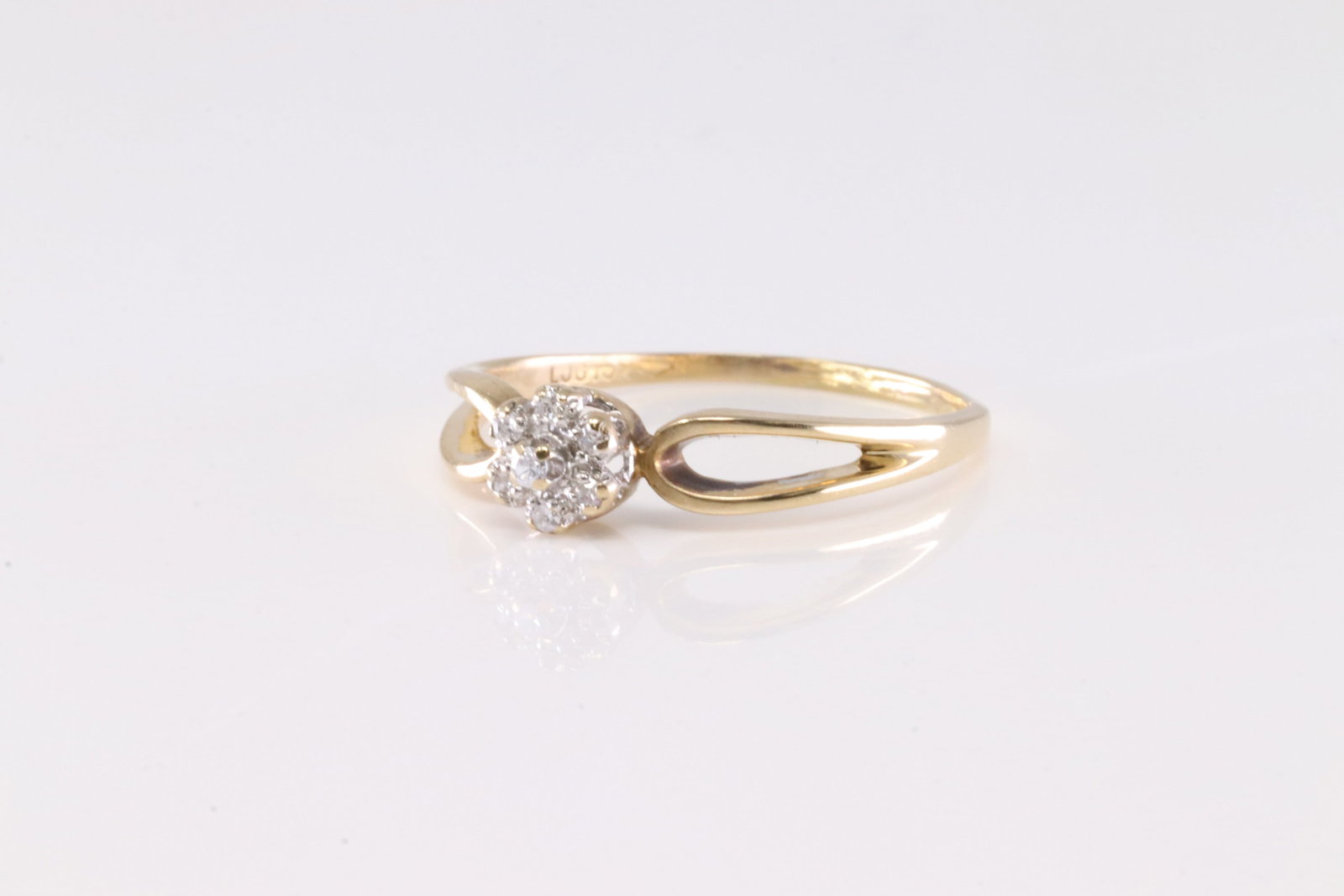 Diamond Ring 10Kt. - 3