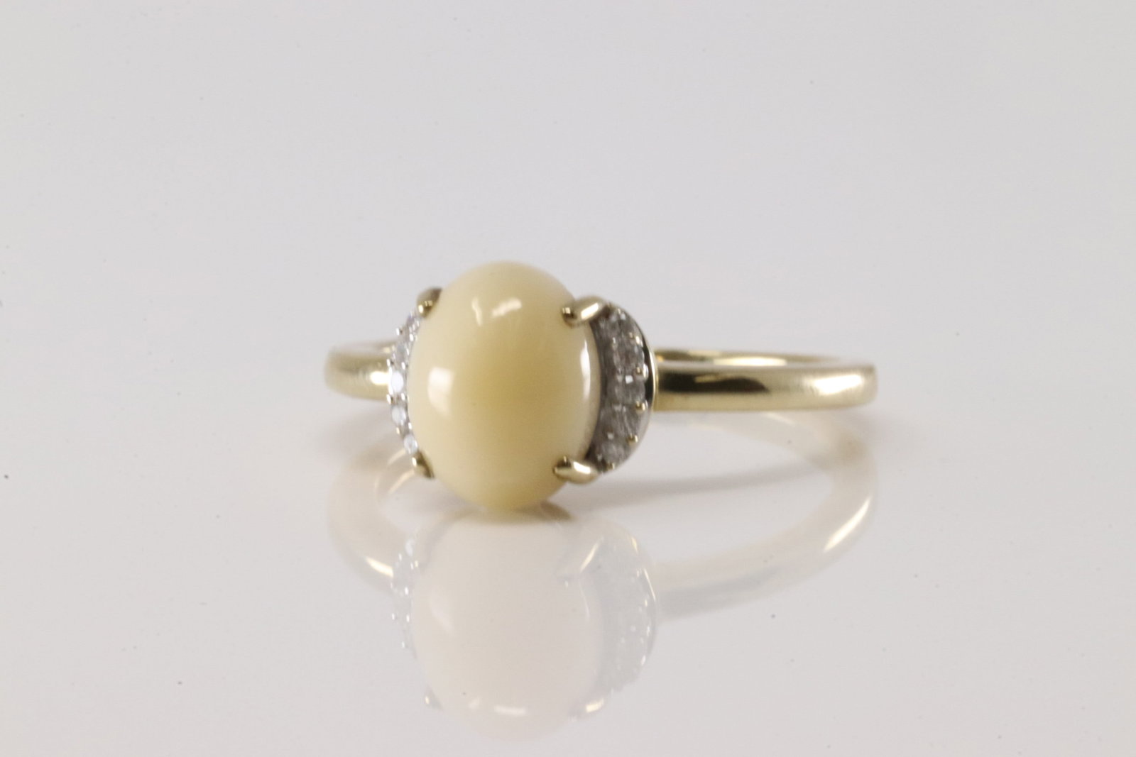 Opal & Diamond Ring 10Kt. - 3