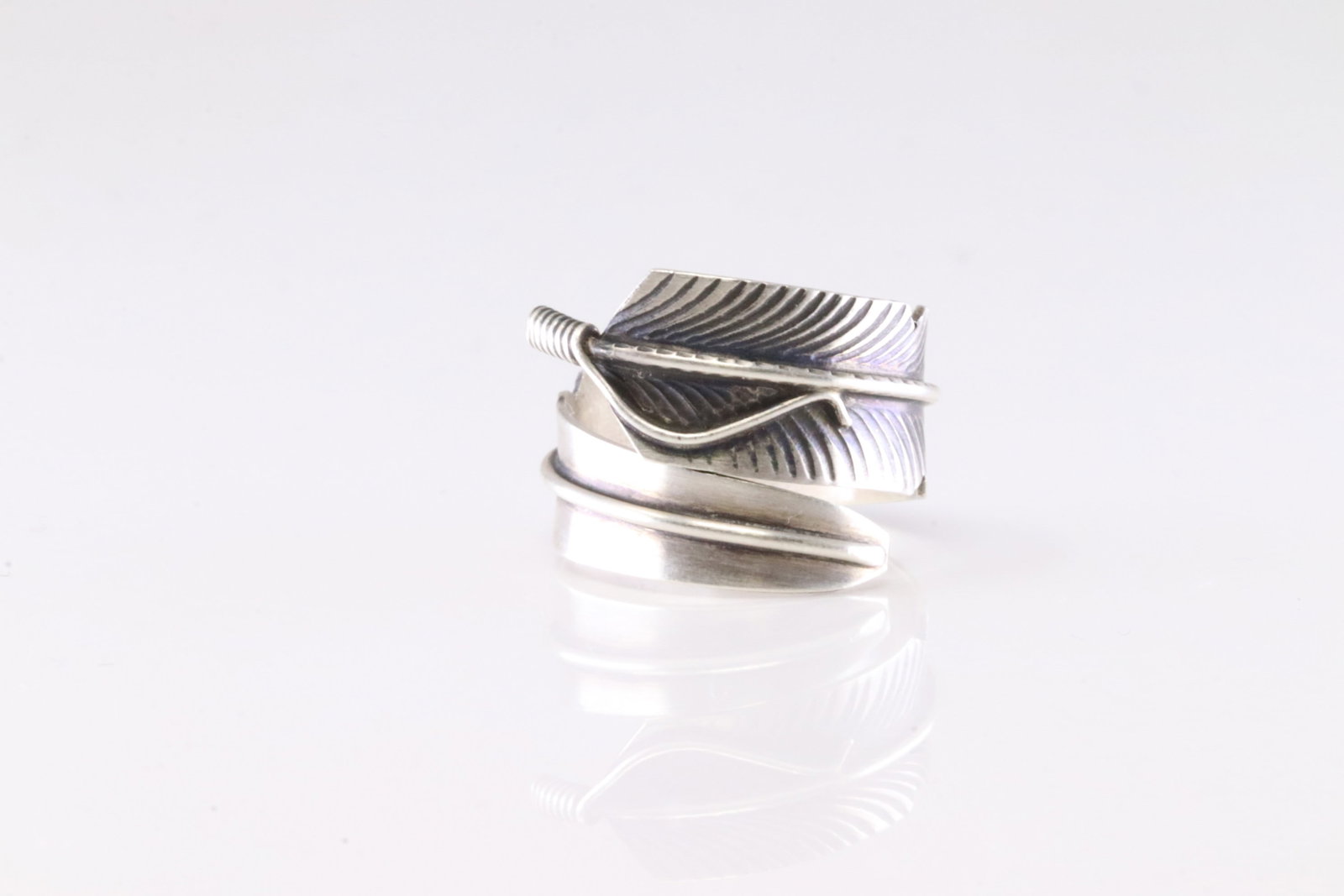 Native America Navajo Sterling Silver Solid Feather Ring y C.C. (1 of 4)