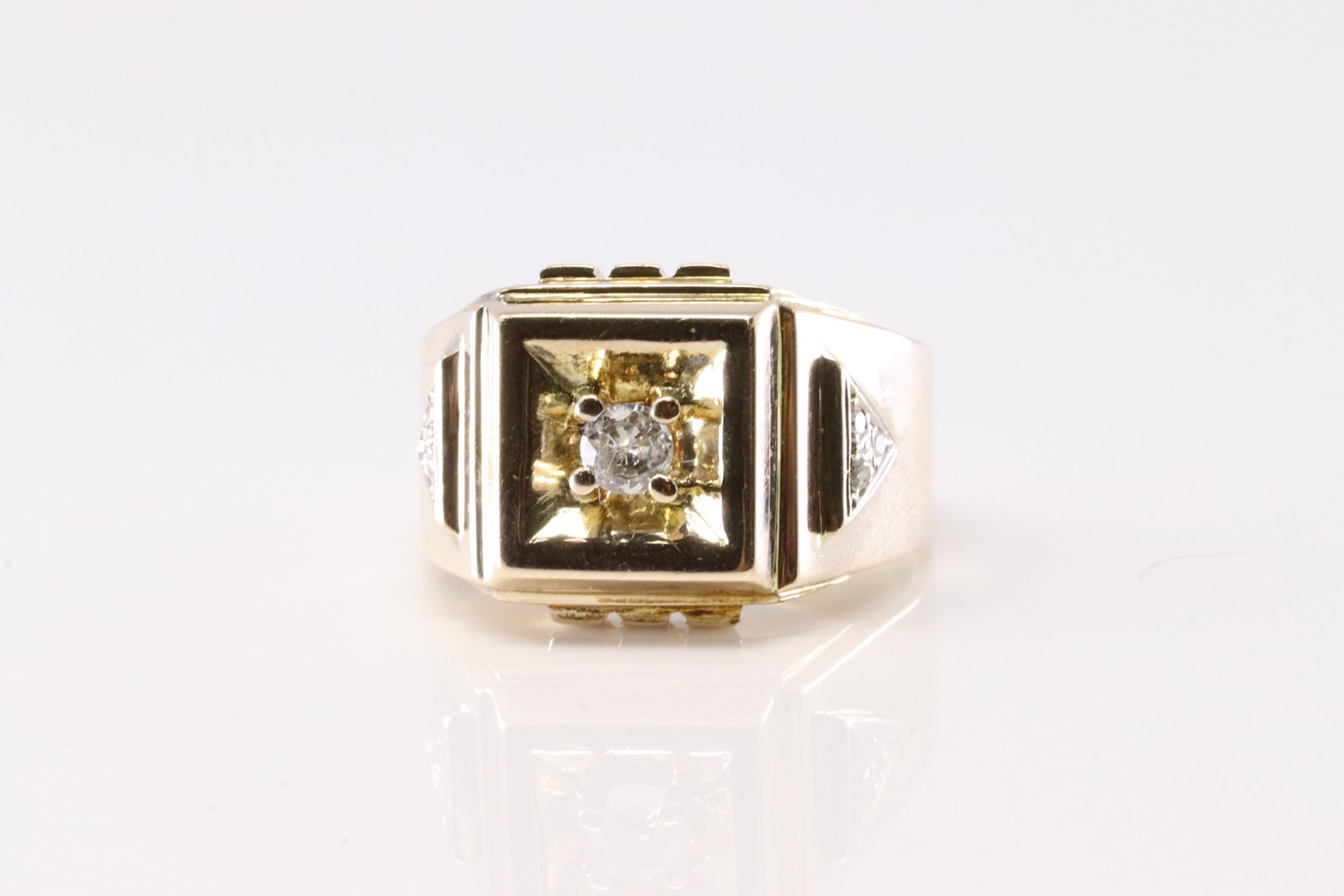 Diamond Ring 14Kt. - 2