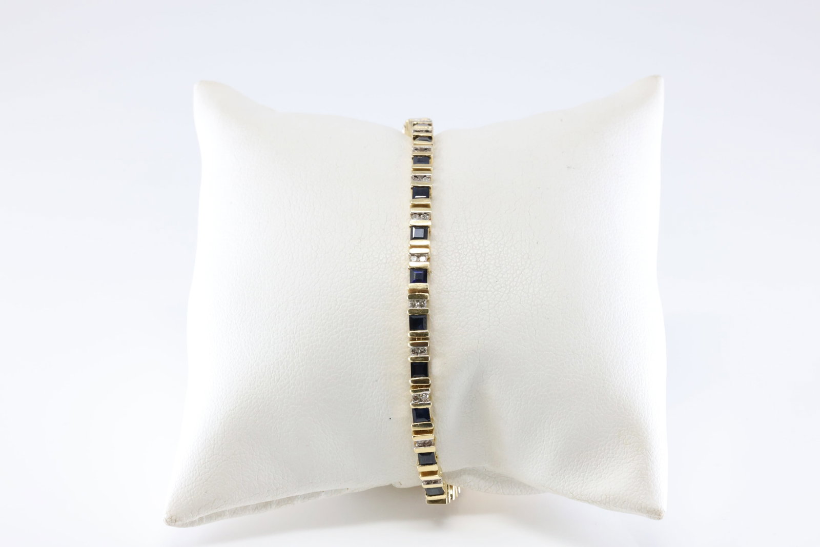 Sapphire & Diamond Bracelet 14Kt. (1 of 4)