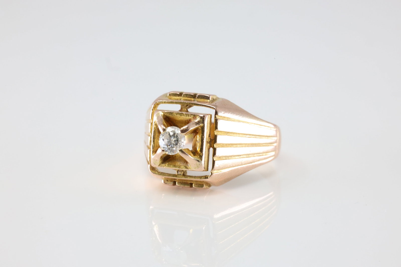 Diamond Ring 10Kt. - 3