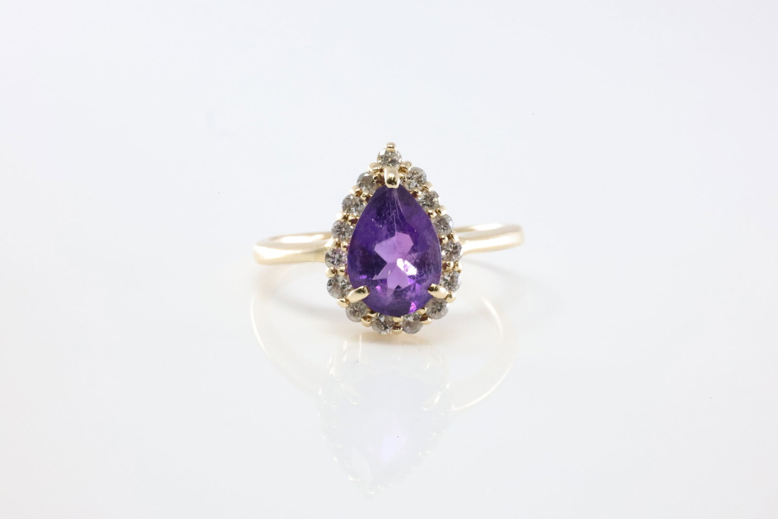 Amethyst & Diamond Ring 14Kt. (1 of 4)