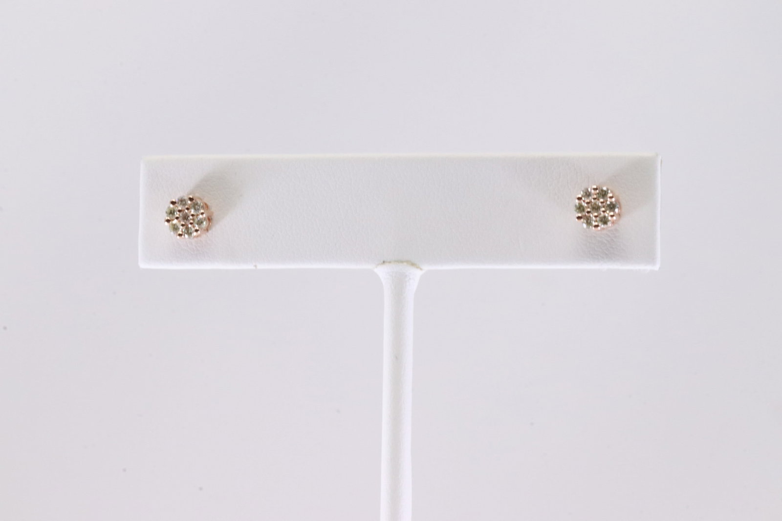 Diamond Stud Earring 10Kt. - 3