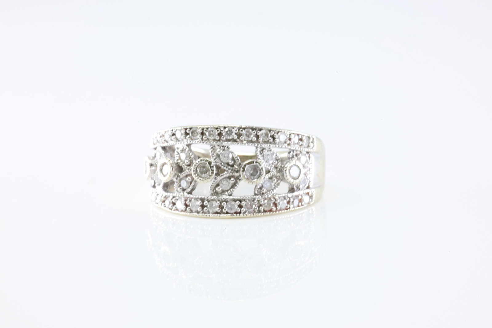 Diamond Ring 10Kt. - 3