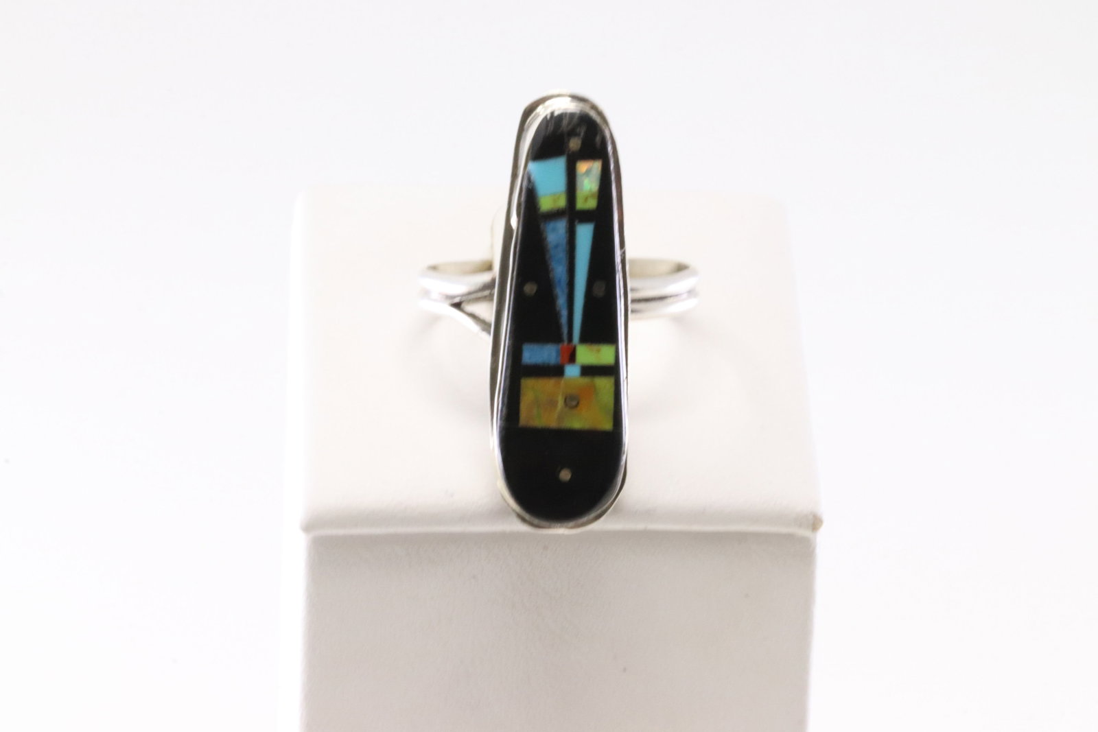 Native American Navajo Sterling Silver Night Sky Multi-Color Inlay Ring By Smith.: This is a Native American Navajo Sterling Silver Night Sky Multi-Color Inlay Ring By Smith. Ring size: 9.50.