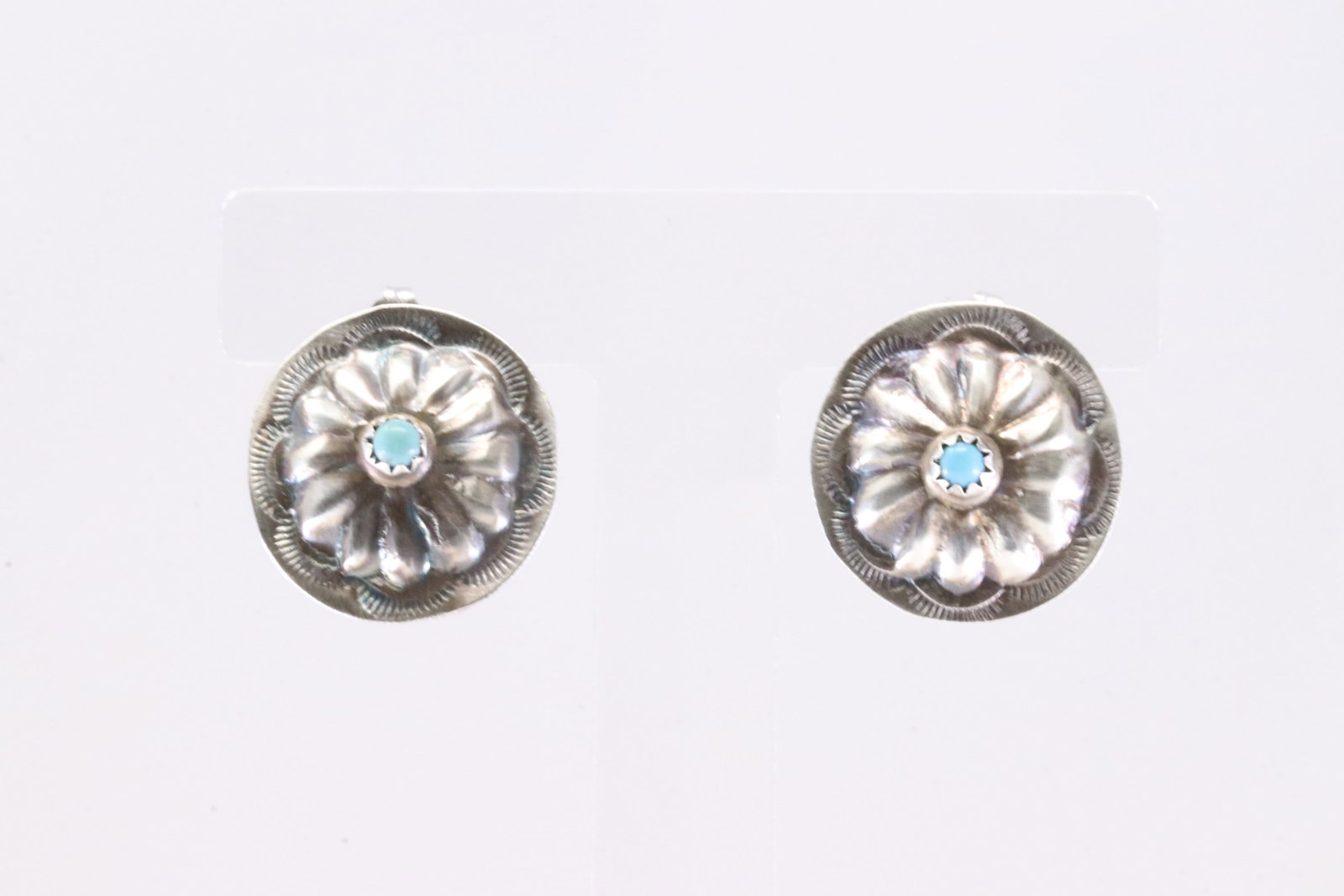 Native America Navajo Sterling Silver Turquoise Conch Post Earring's By Begay.: This is a Native America Navajo Sterling Silver Turquoise Conch Post Earring's By Begay.