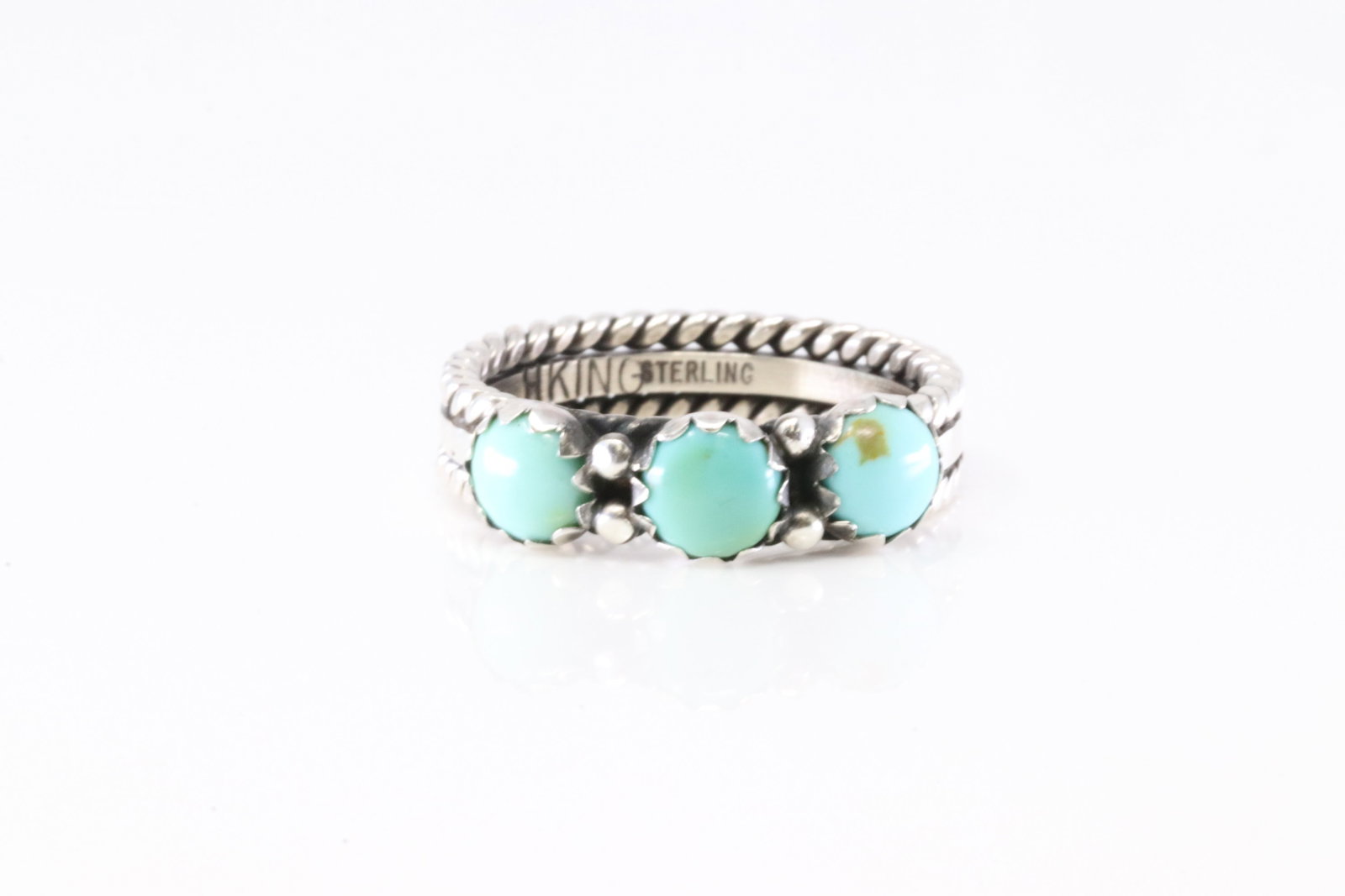 Native America Navajo Sterling Silver Turquoise Ring By R.King.: This is a Native America Navajo Sterling Silver Turquoise Ring By R.King. Ring size: 9.00.