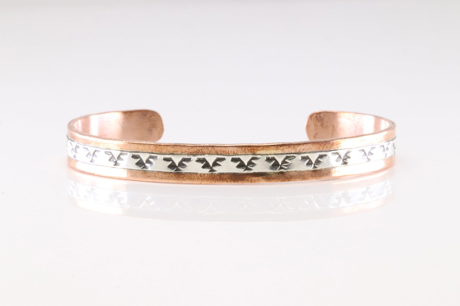 Native America Navajo Sterling Silver Copper Bracelet Cuff By J.G.: This is a Native America Navajo Sterling Silver Copper Bracelet Cuff By J.G.