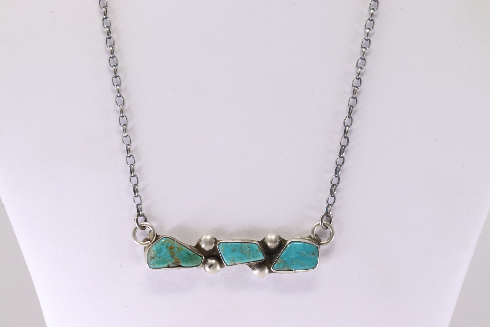 Native America Navajo Sterling Silver Kingman Turquoise Necklace By Jude Candelaria. (1 of 4)