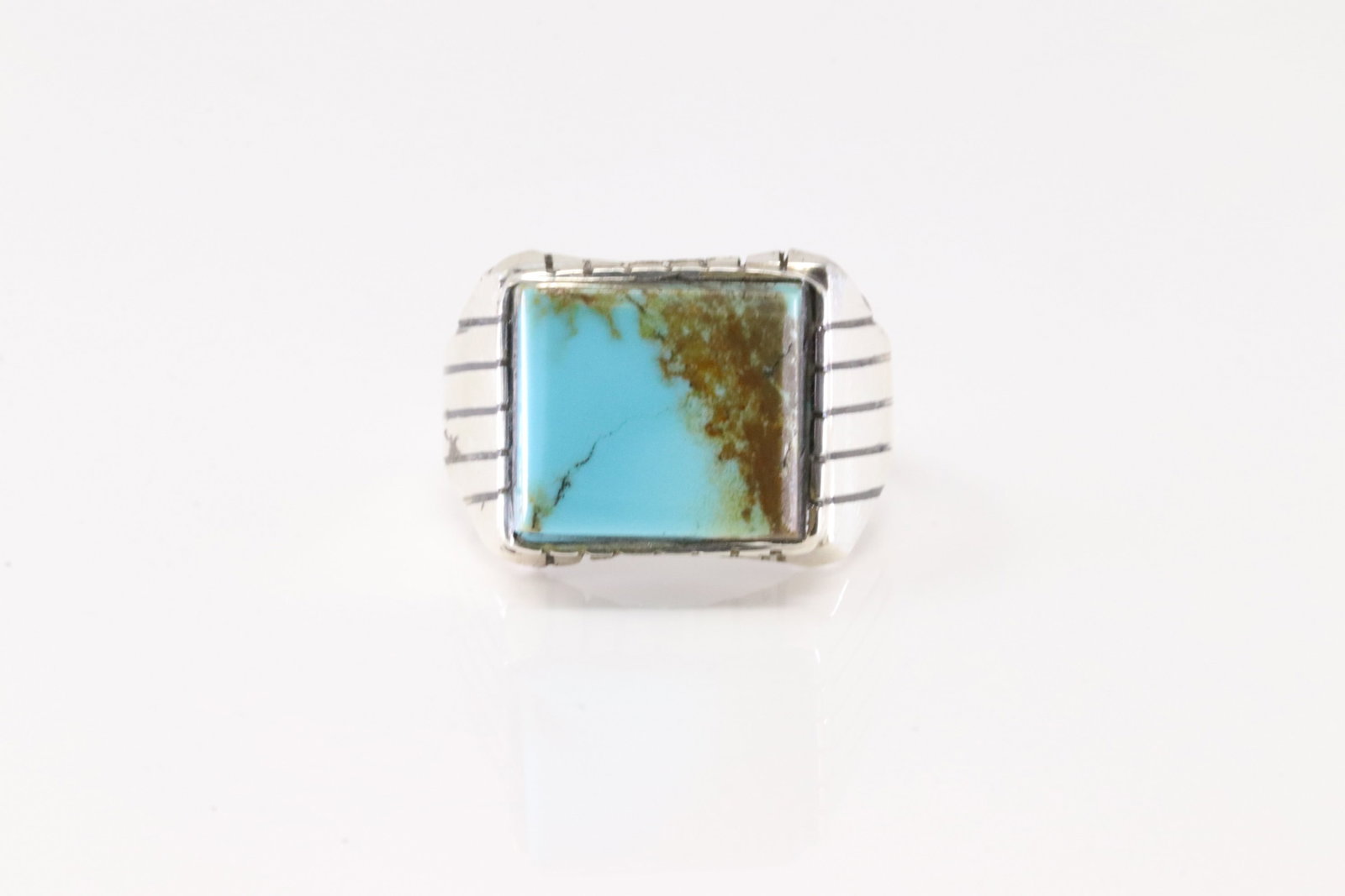 Native America Navajo Sterling Silver Turquoise Ring By R.: This is a Native America Navajo Sterling Silver Turquoise Ring By R. Ring size: 9.25.