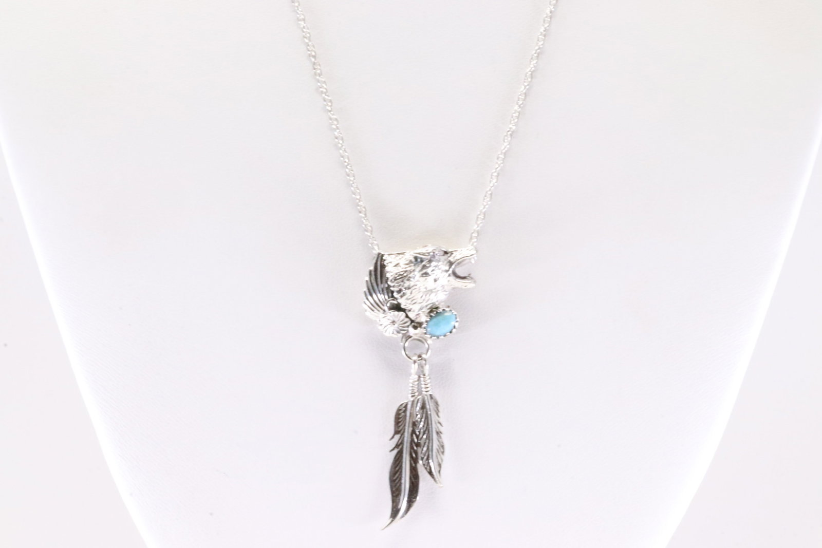 America Sterling Silver Turquoise Wolf Pendant with A 925 Necklace. (1 of 4)
