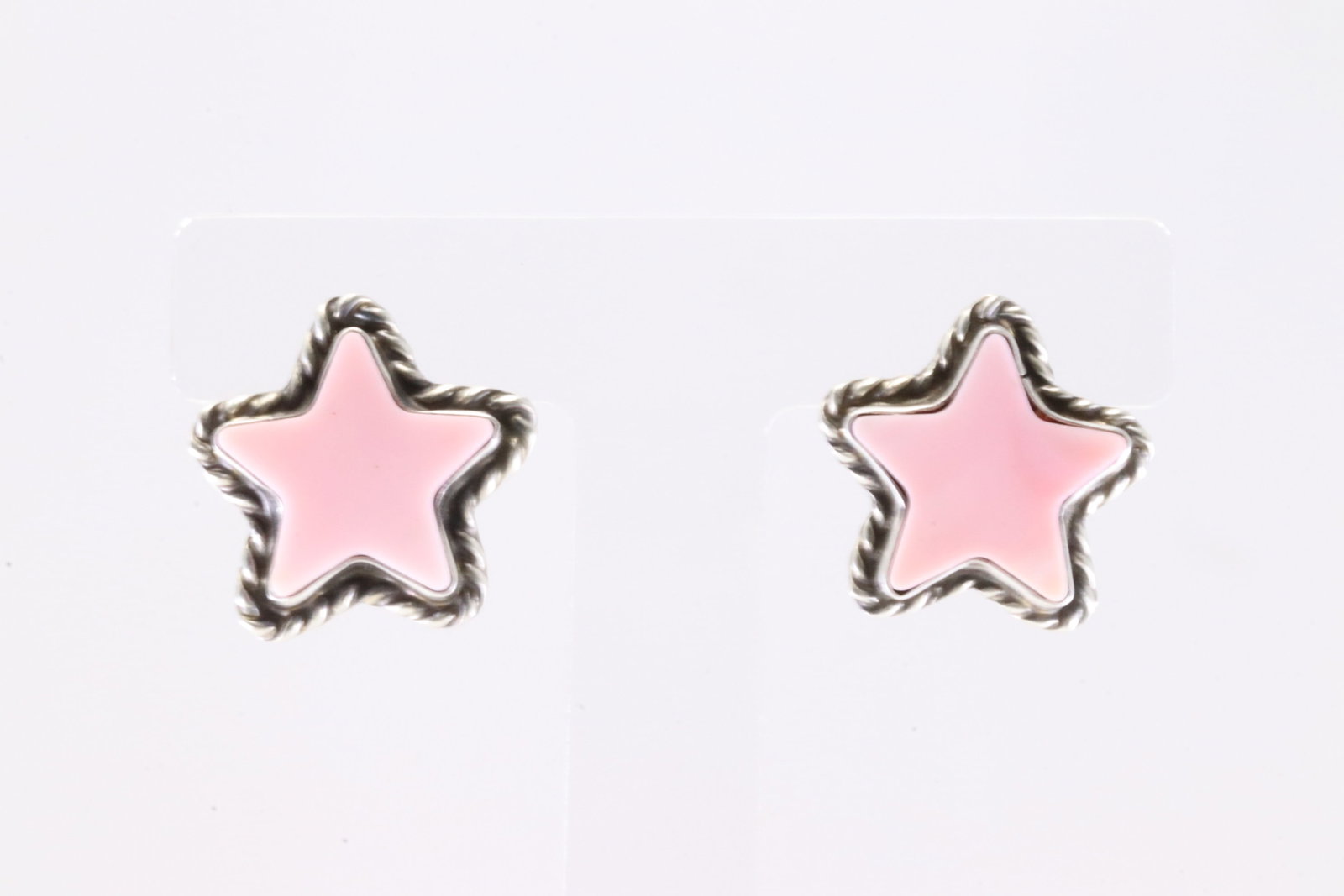 Native America Navajo Sterling Silver Pink Conch Star Post Earring's By Larson Chee.: This is a Native America Navajo Sterling Silver Pink Conch Star Post Earring's By Larson Chee. Stamp LC.