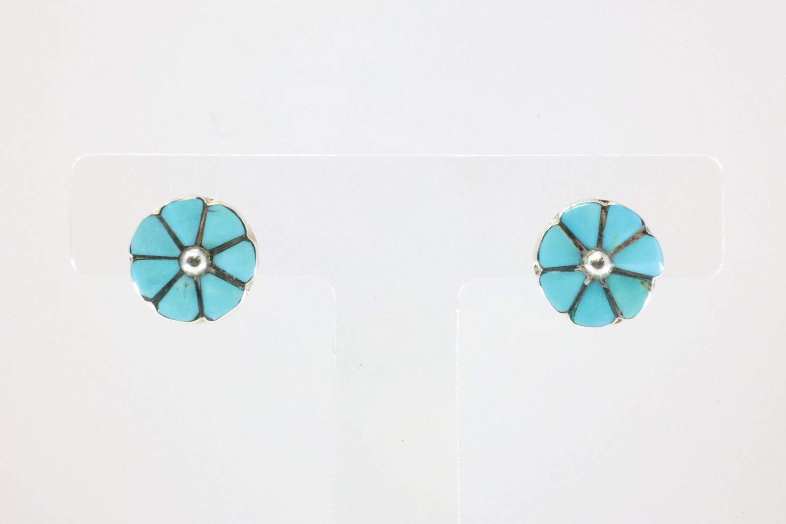 America Sterling Silver Turquoise Flower Inlay Post Earring's.: This is a America Sterling Silver Turquoise Flower Inlay Post Earring's.