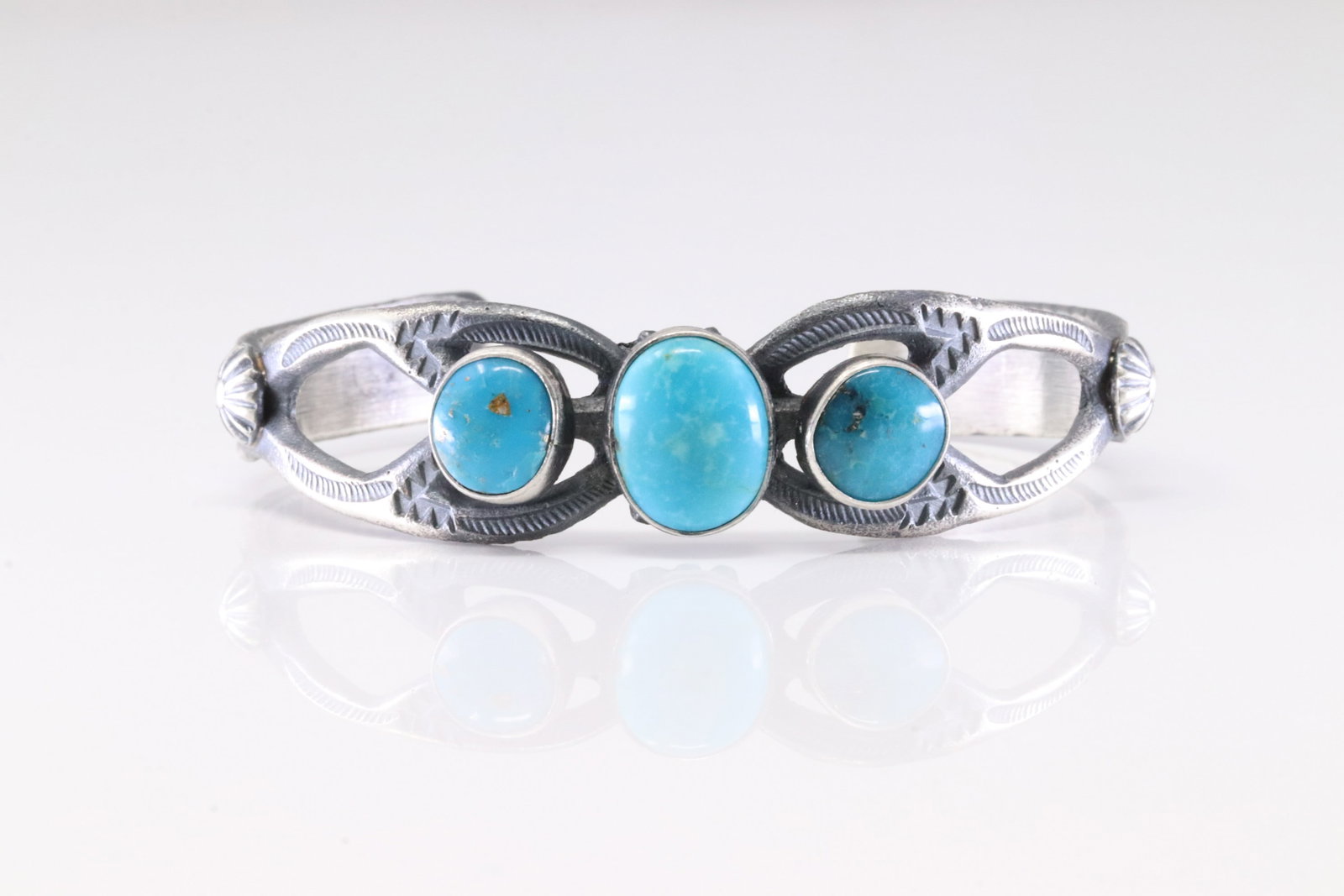 Native America Navajo Sterling Silver Kingman Turquoise Bracelet Cuff By K.Billah. (1 of 4)