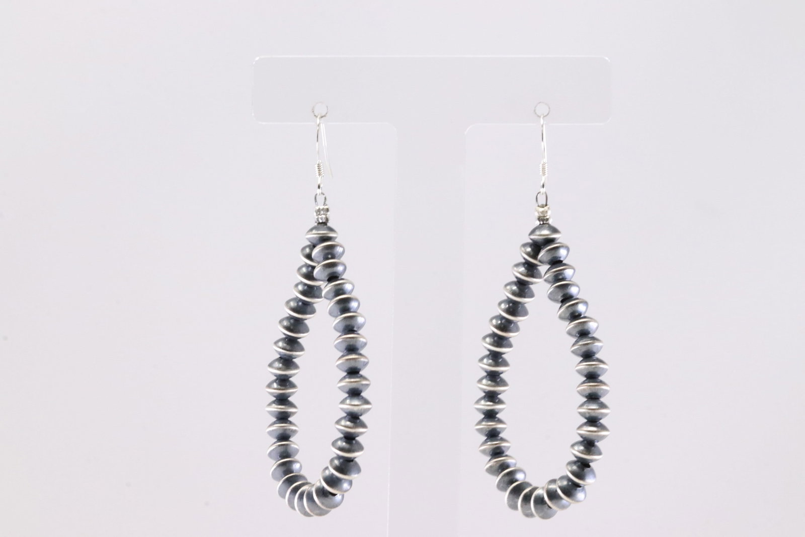 America Sterling Silver Pearl Beaded Dangling Earring's.: This is a America Sterling Silver Pearl Beaded Dangling Earring's.