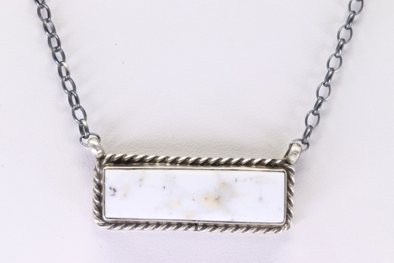 Native America Navajo Sterling Silver White Stone Necklace By Chassity Belone.: This is a Native America Navajo Sterling Silver White Stone Necklace By Chassity Belone. Necklace length: 16.00"