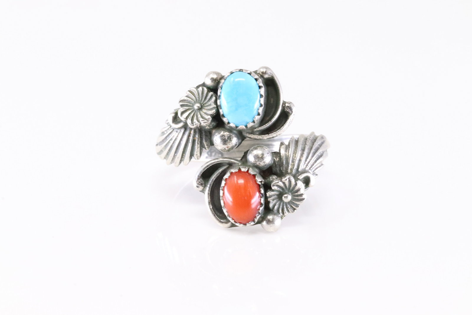 America Navajo Sterling Silver Coral & Turquoise Ring. (1 of 4)