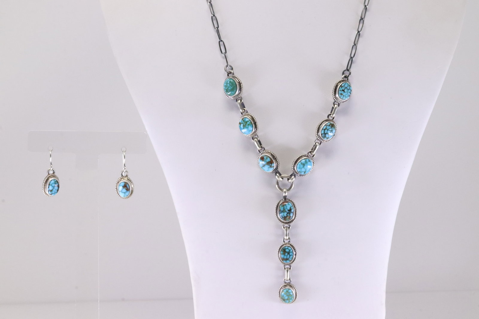 Native America Navajo Sterling Silver Turquoise Necklace & Earring's Set By S.H.: This is a Native America Navajo Sterling Silver Turquoise Necklace & Earring's Set By S.H. Stamp SH. Necklace length: 20.00"