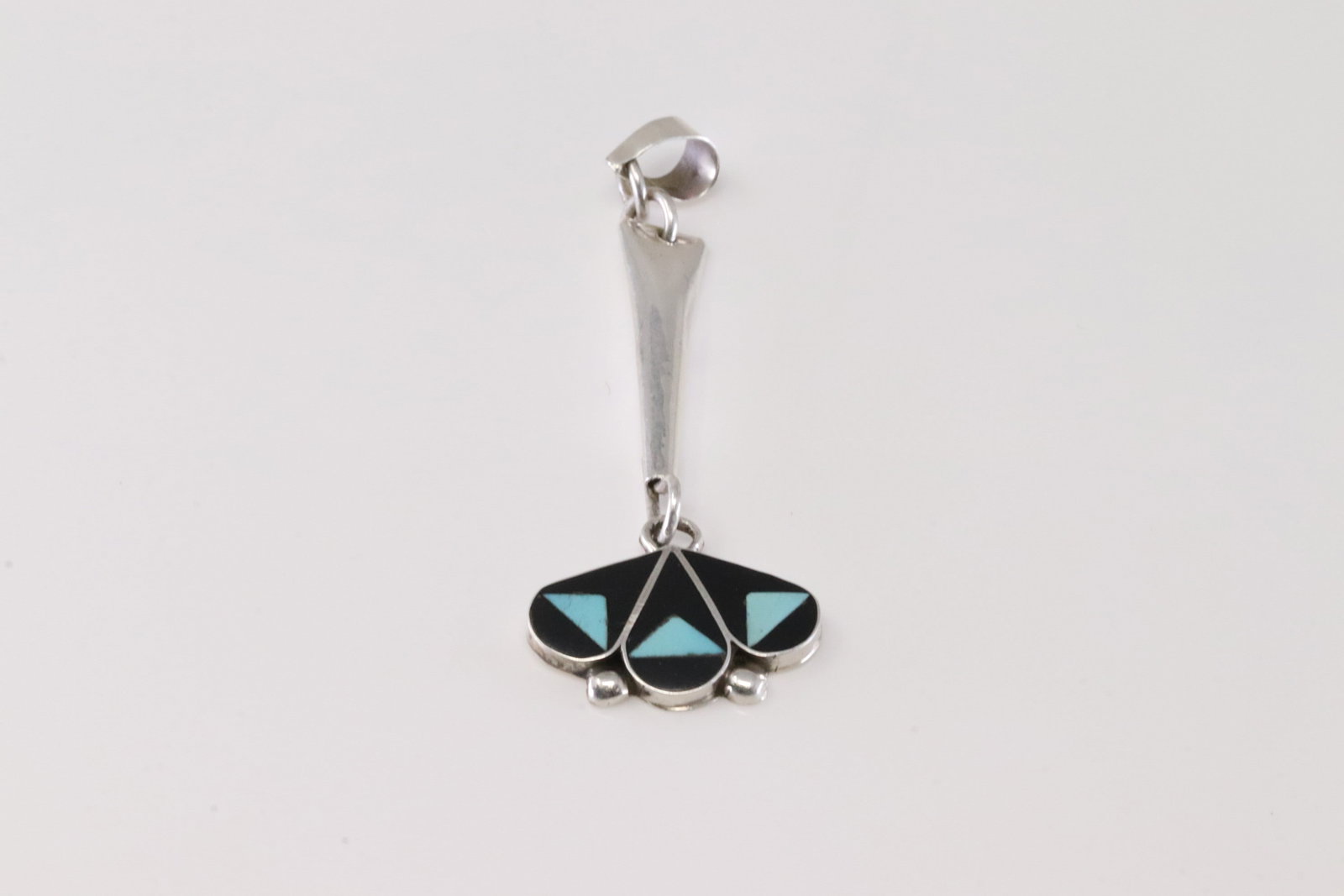 America Sterling Silver Multi-Color Stone Inlay Pendant.: This is a America Sterling Silver Multi-Color Stone Inlay Pendant.
