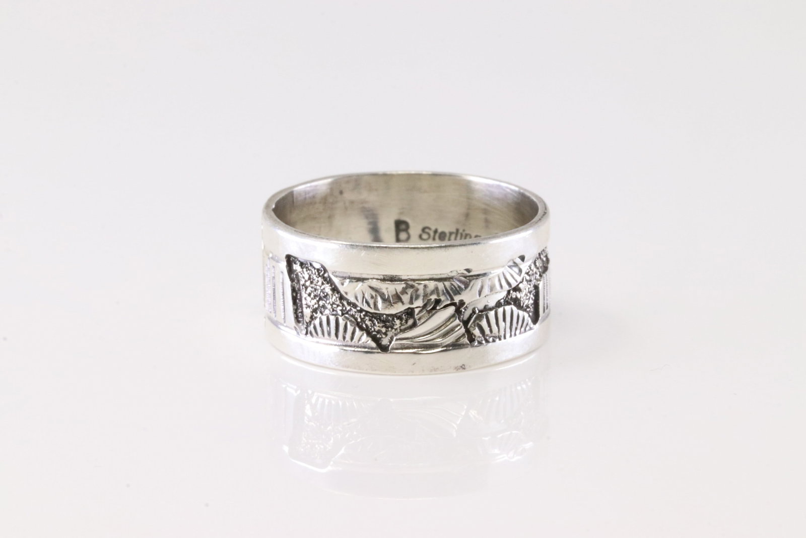 Native America Navajo Sterling Silver Storyteller Ring By B. (1 of 3)