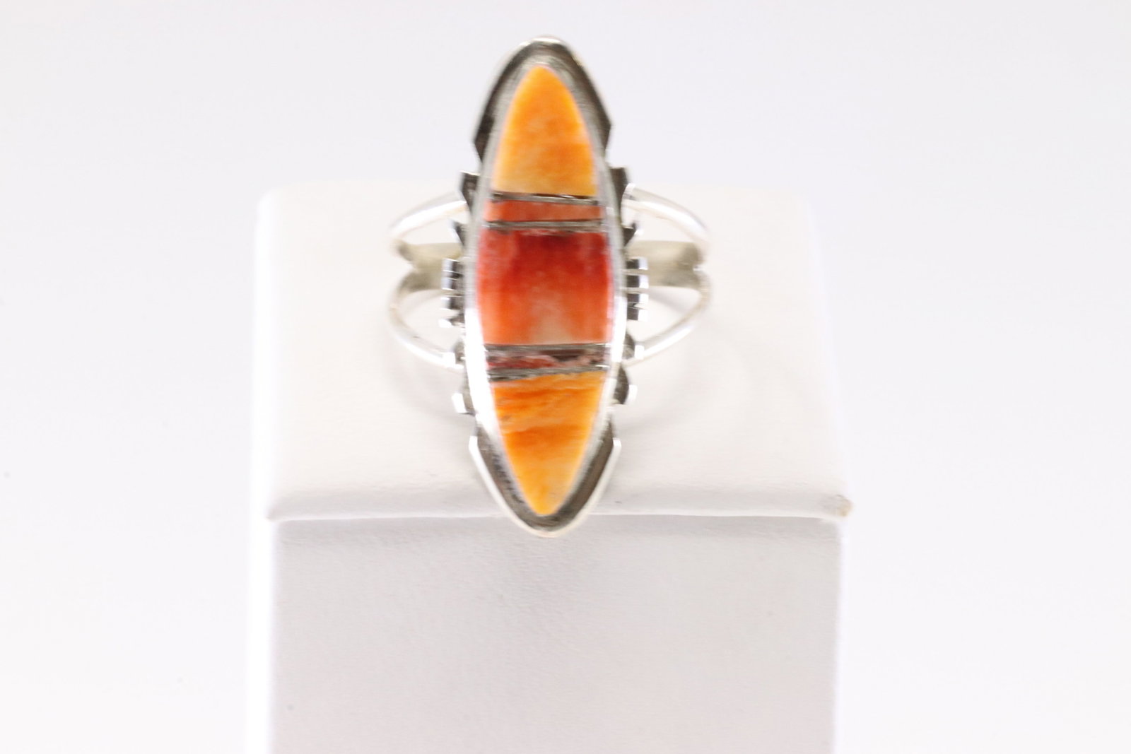 Native American Navajo Sterling Silver Spiny Oyster Inlay Ring By BE. (1 of 4)
