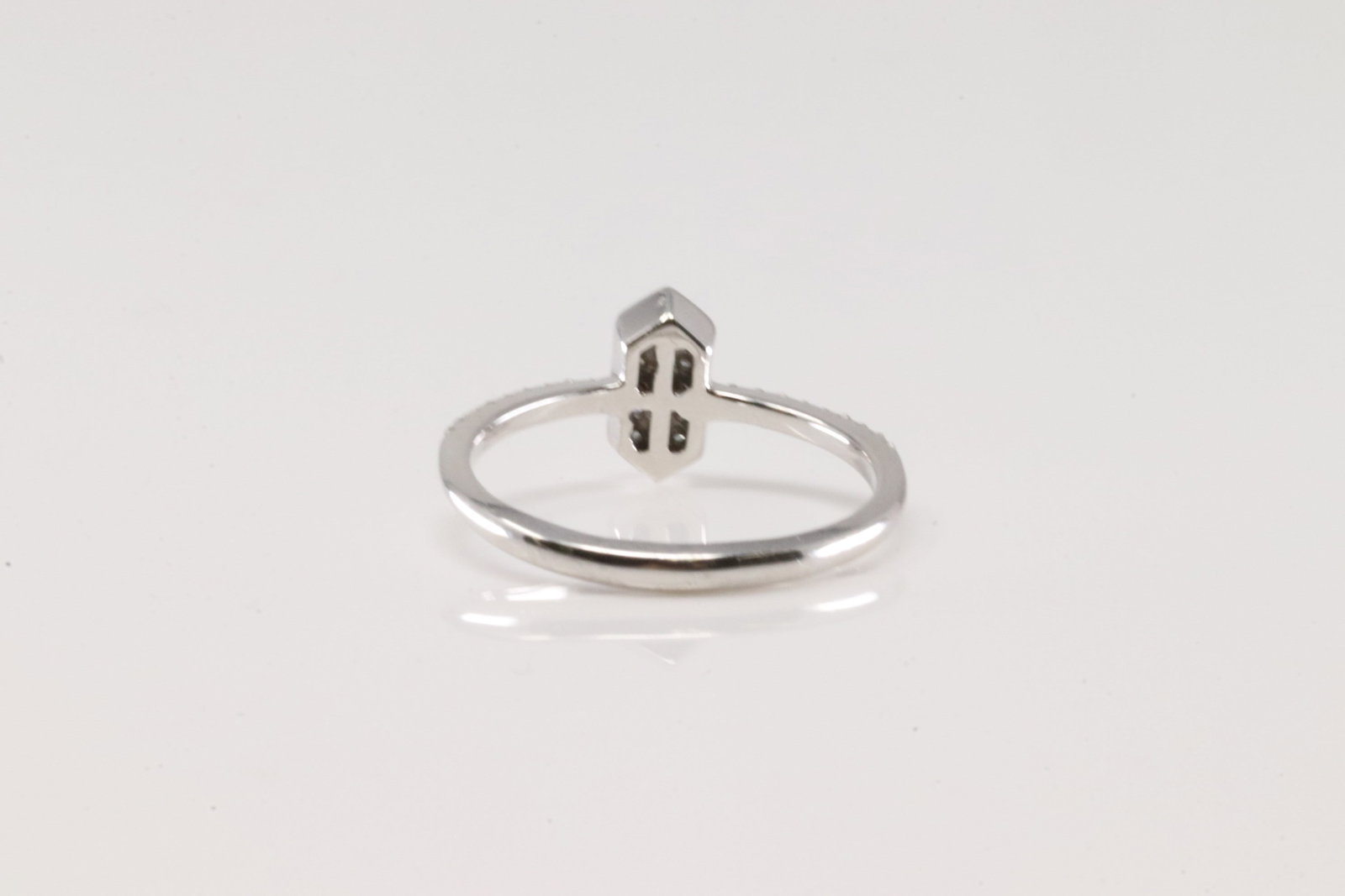 Diamond Ring 10Kt. - 3