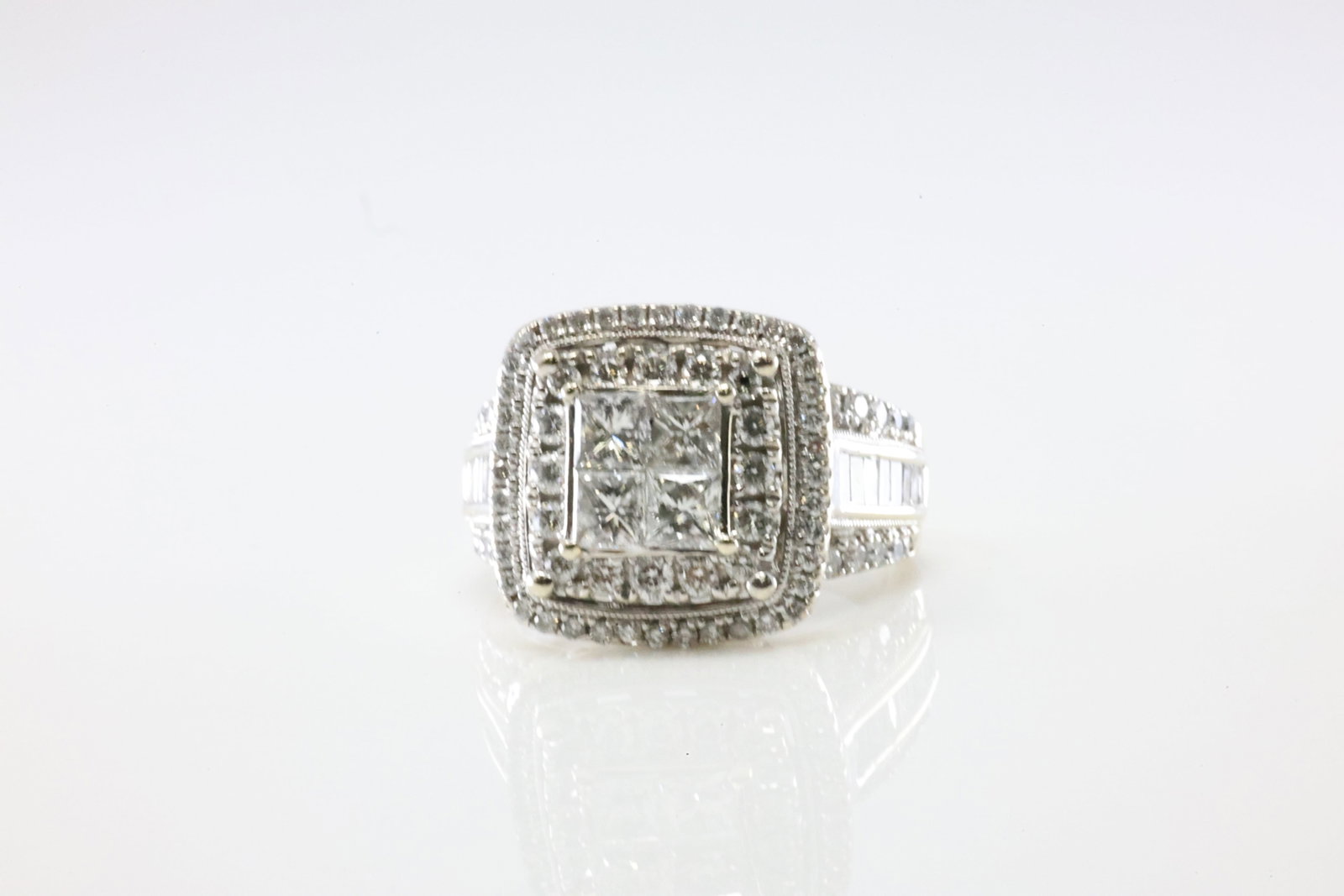 Diamond Ring 14Kt. - 2