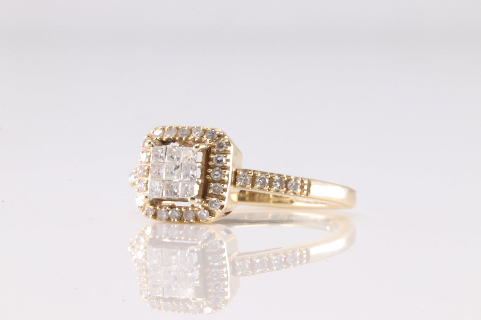 Diamond Ring 14Kt. - 3