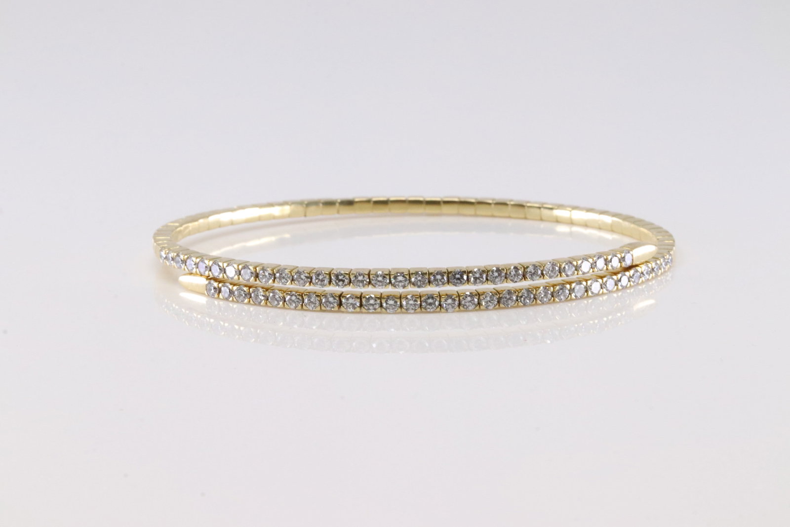 Diamond Bangle Bracelet 18Kt. (1 of 4)