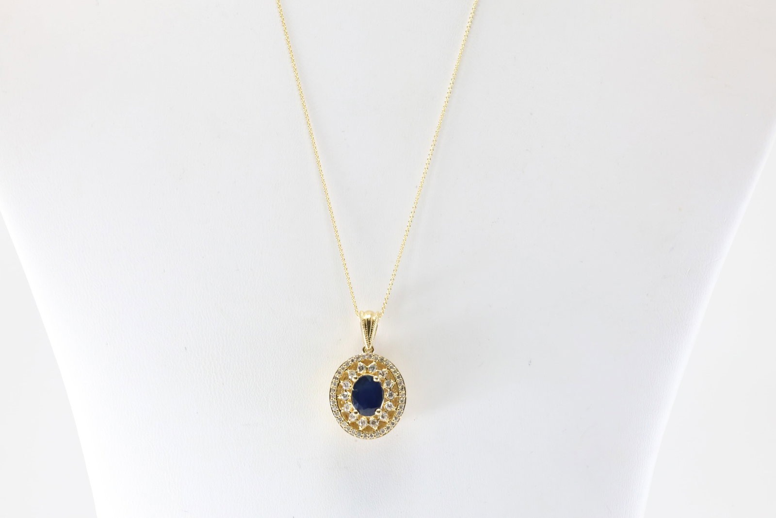 Sapphire & Diamond Pendent / Necklace 14Kt.: Ladies 14Kt Yellow Gold Sapphire & Diamond Pendent / Necklace. This Necklace has Pendent With Solitaire Sapphire Gemstone & 72 Round Sparkling Diamonds. Diamond Weight Approx: 0.75 ctw Necklace Length