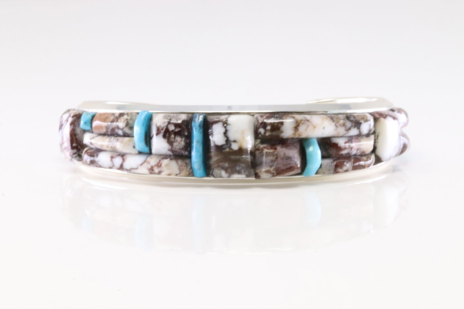 Native America Navajo Stearling Silver Wild Horse & Turquoise Bracelet Cuff By R.G.B.: This is a Native America Navajo Stearling Silver Wild Horse & Turquoise Bracelet Cuff By R.G.B.