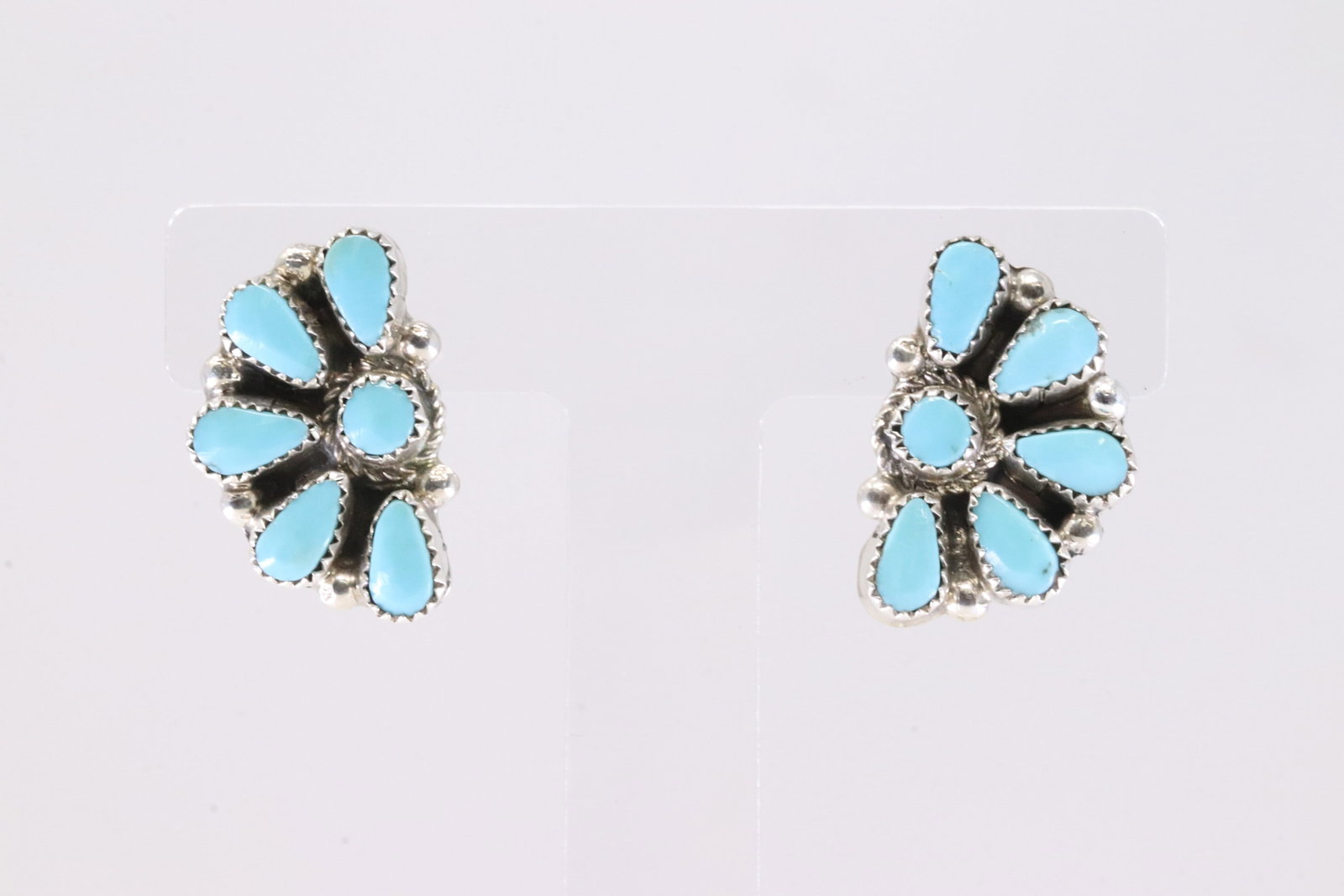 Native American Zuni Sterling Silver Kingman Turquoise Post Earring's By Alicia Wilson.: This is a Native American Zuni Sterling Silver Kingman Turquoise Post Earring's By Alicia Wilson.