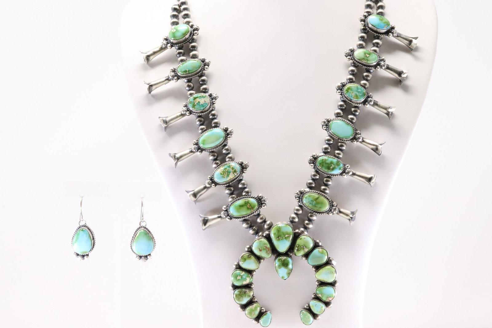 Native America Navajo Stearling Silver Sonora Gold Turquoise Squash Blossom Necklace & Earring's Set: This is a Native America Navajo Stearling Silver Sonora Gold Turquoise Squash Blossom Necklace & Earring's Set By T.Smith. Necklace length: 24.00"