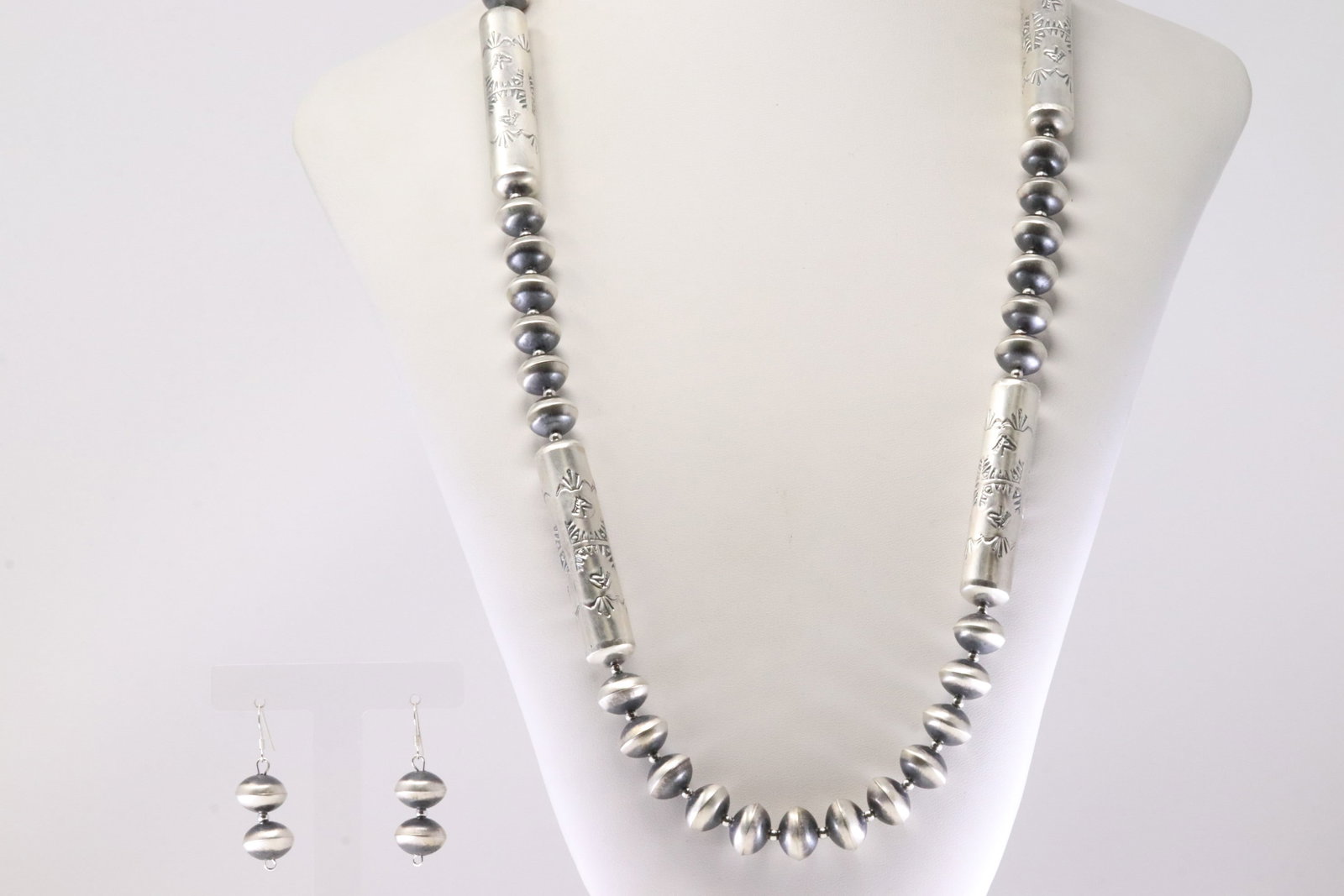 Native America Sterling Silver Pearl Beaded Necklace & Earring's Set.: This is a Native America Sterling Silver Pearl Beaded Necklace & Earring's Set. Necklace length: 26.00"